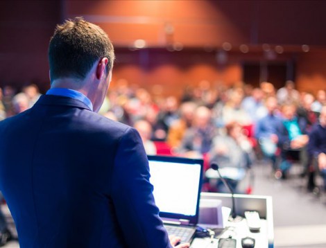 Amerika Birleşik Devletleri'ndeki 21. yüzyıl yöneticilik becerilerini keşfet